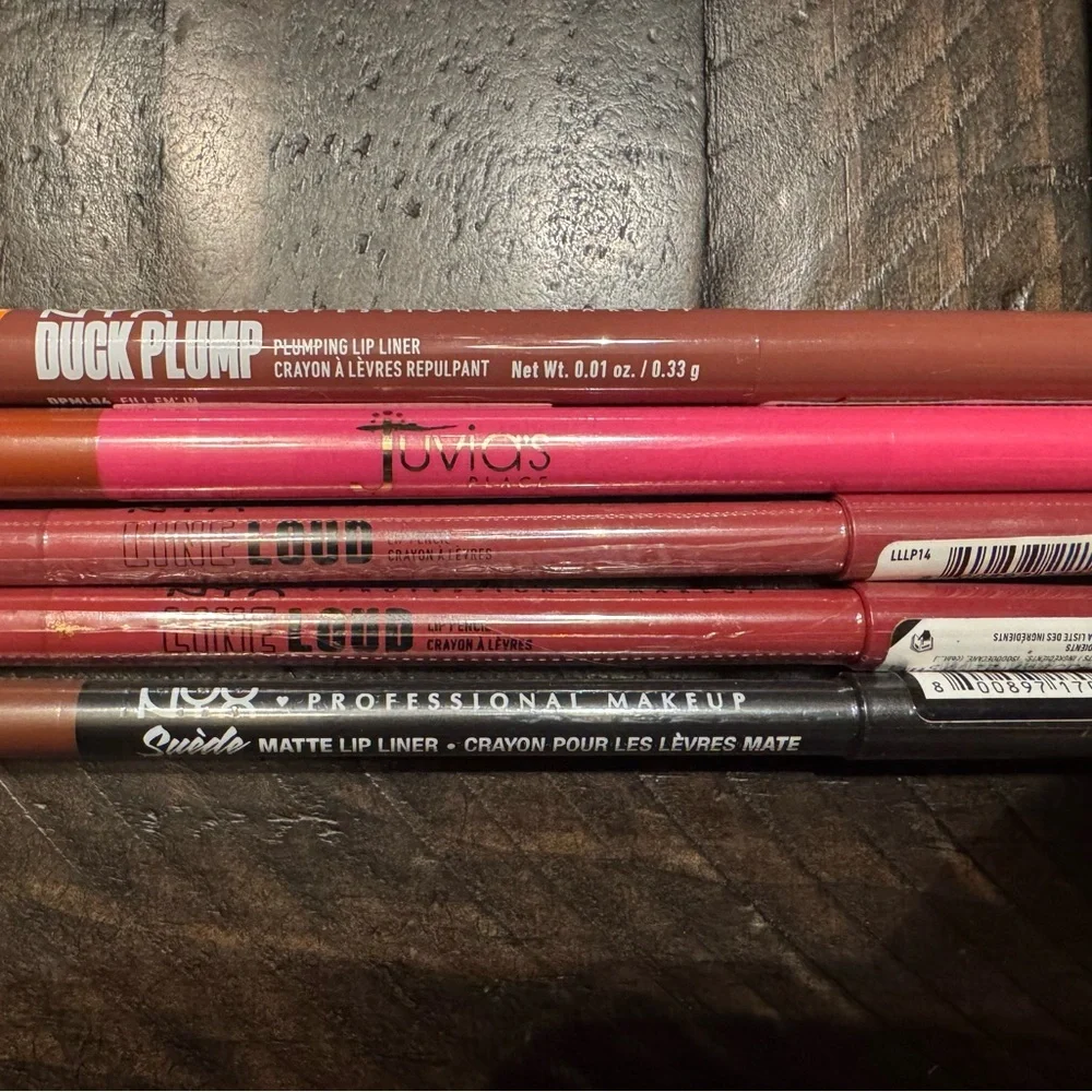 Assorted Lip Liner Set